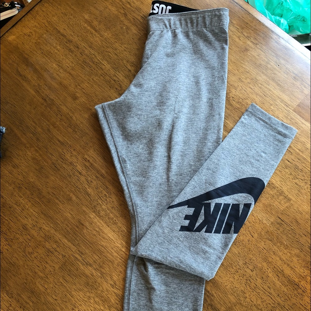 Nike Grey Leggings